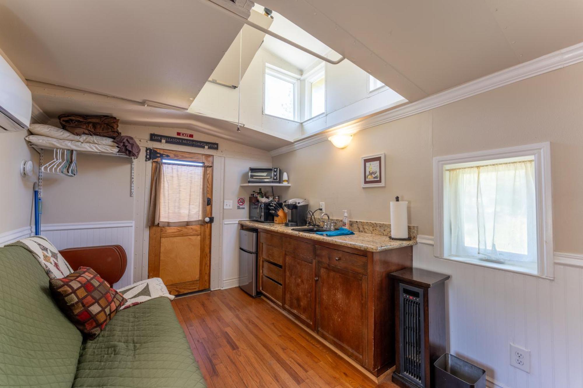 Villa Little Red Caboose à Oakhurst Extérieur photo