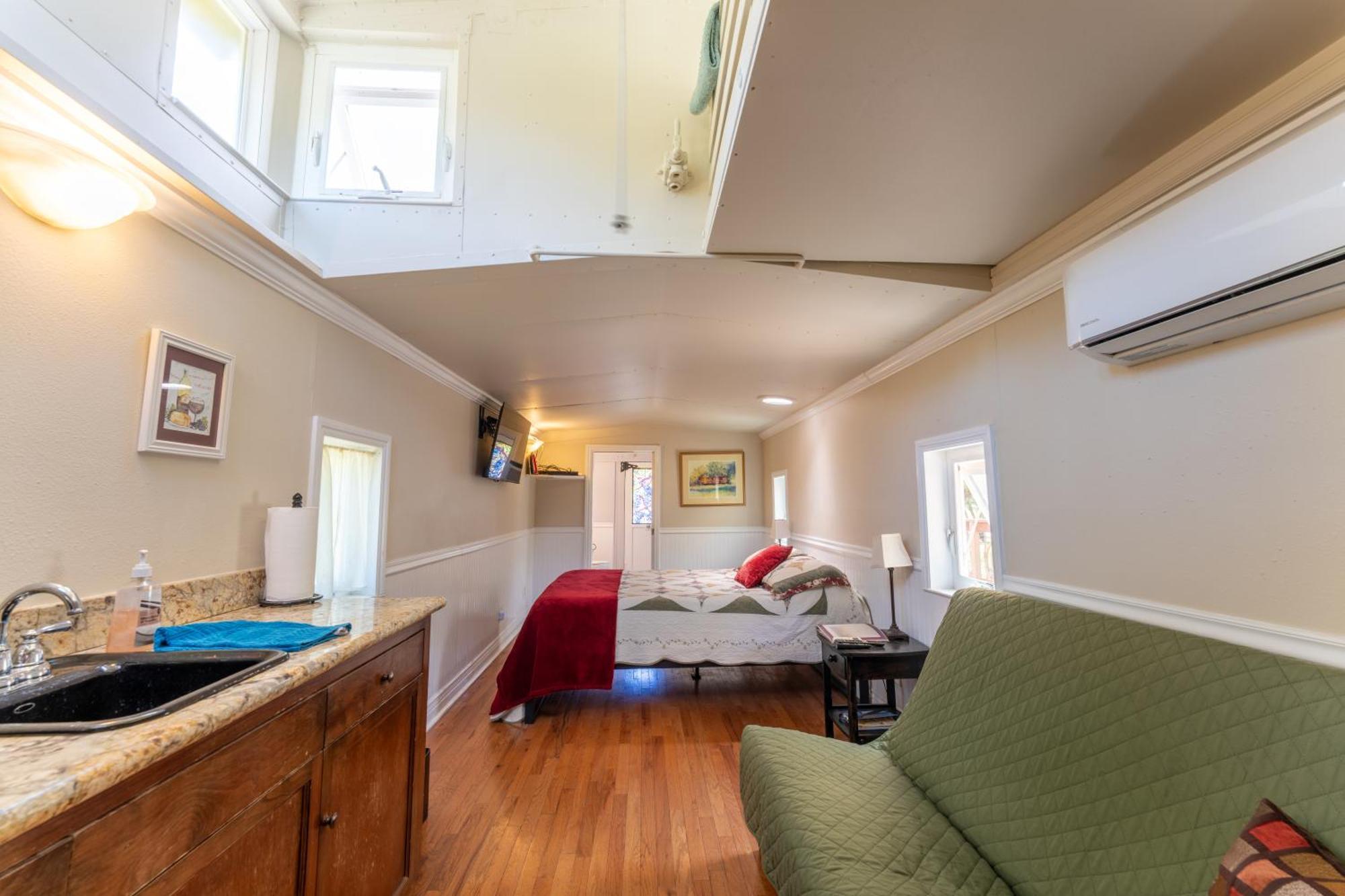 Villa Little Red Caboose à Oakhurst Extérieur photo